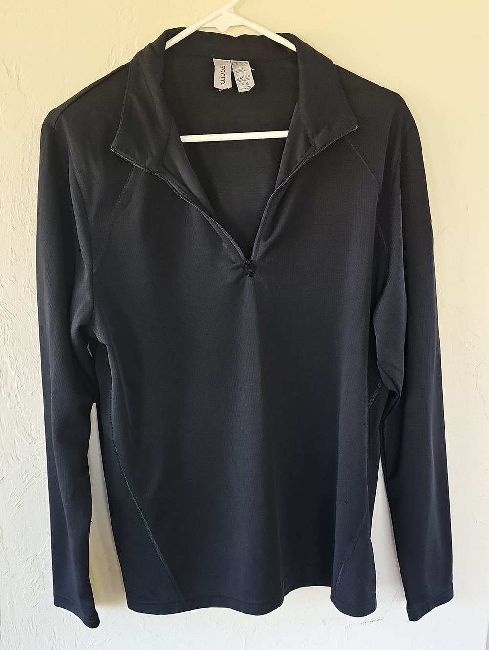 Gamble Sands - Black Performance Quarter-Zip Pullover - Size M